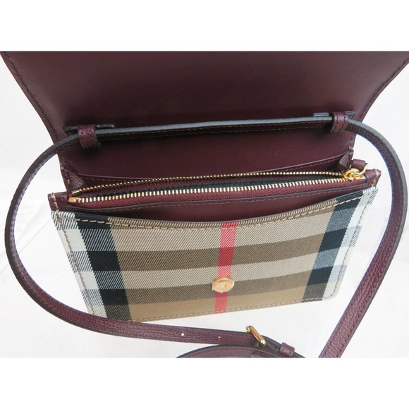 $910 BURBERRY HAMPSHIRE BURGUNDY LEATHER HOUSE CHECK SMALL CROSSBODY CLUTCH BAG - Picture 7 of 12